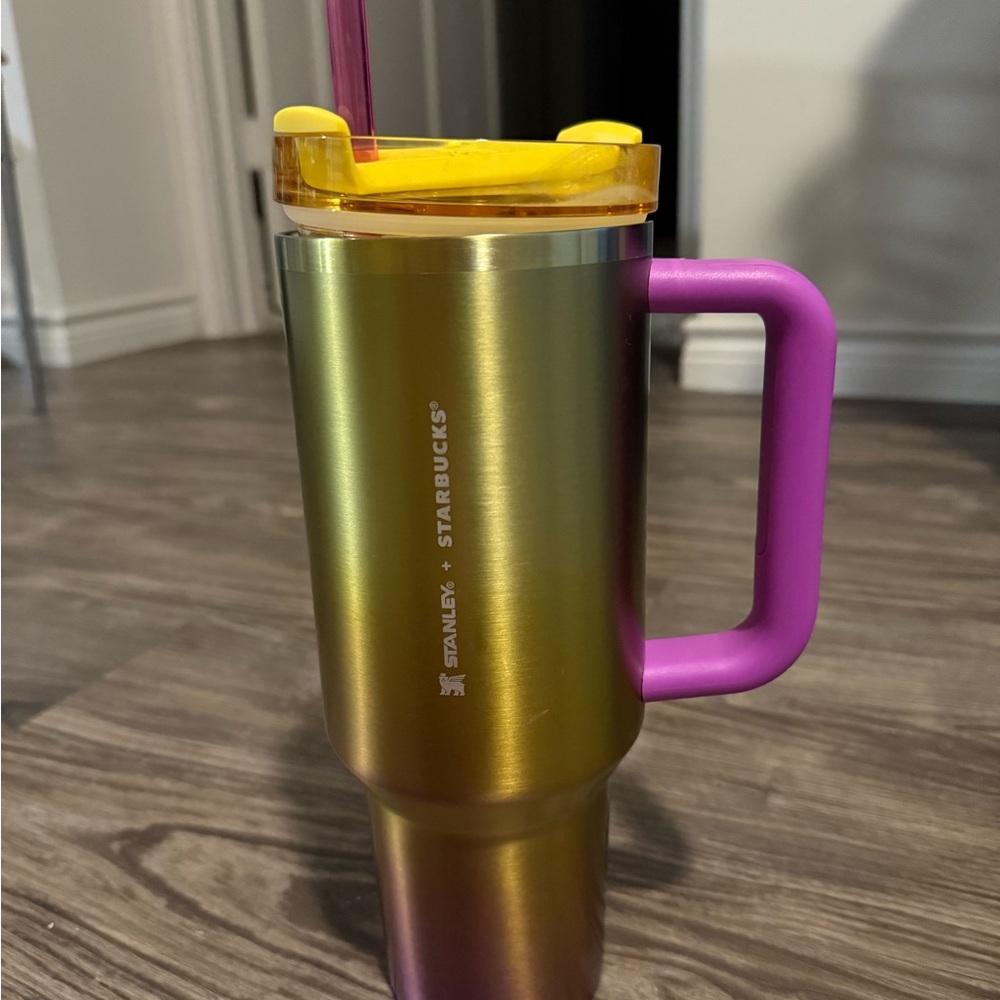 Stanley Gradient Tumbler with Handle
